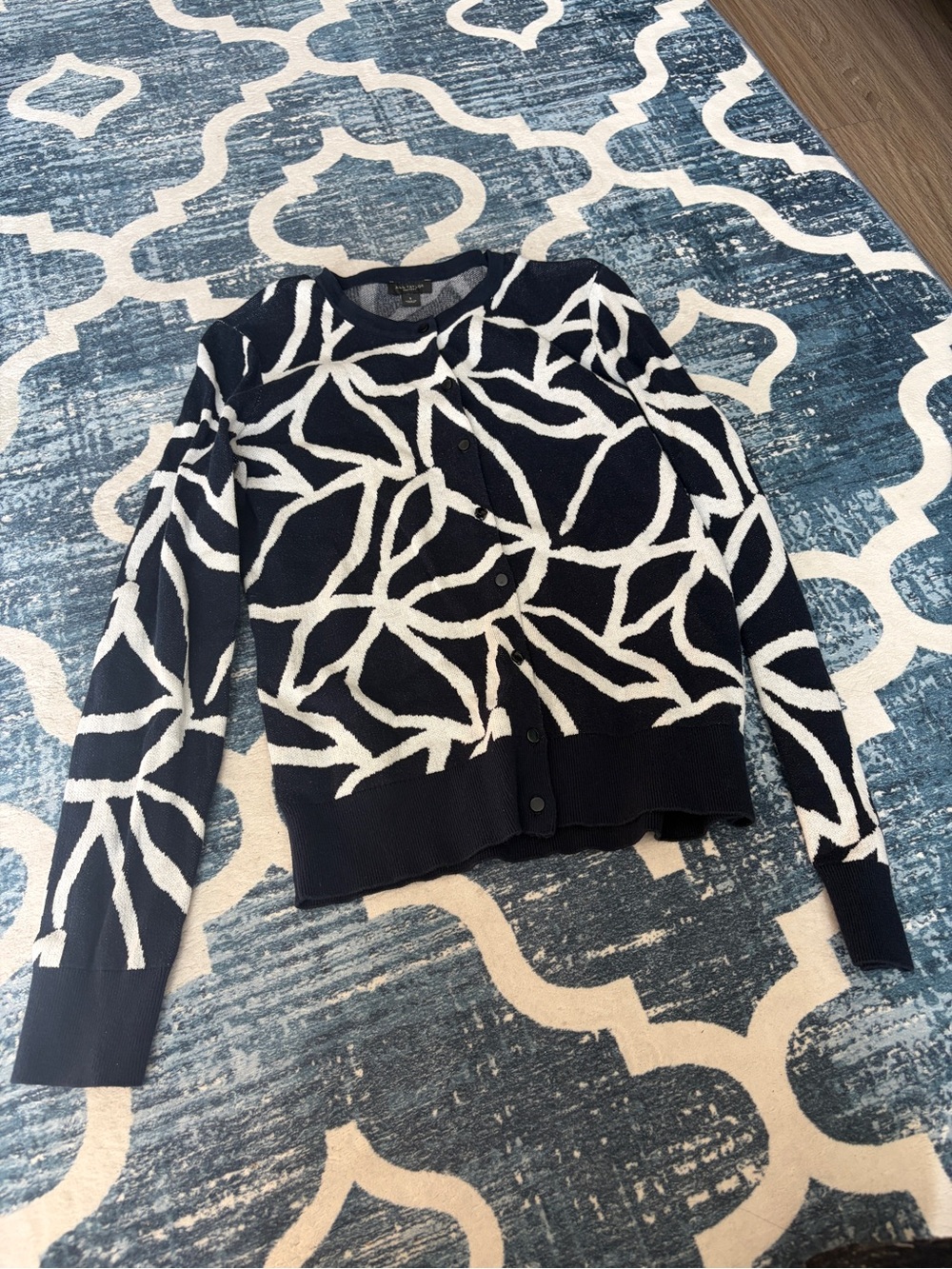 Ann Taylor Factory Navy and White Abstract Knit Cardigan